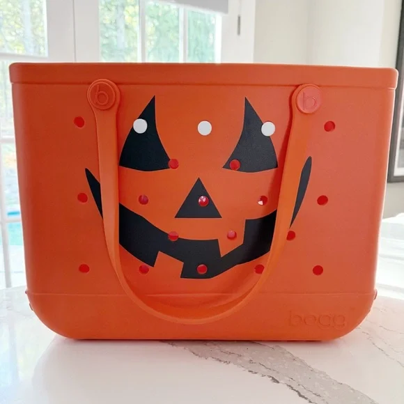 Bogg O’ Lantern Limited Edition Bag - Picture 5 of 11